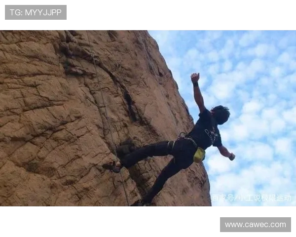 深圳攀岩队在极限运动世界杯积分榜中以77分稳居第一名 深圳攀岩队在极限运动世界杯积分榜中以77分稳居第一名