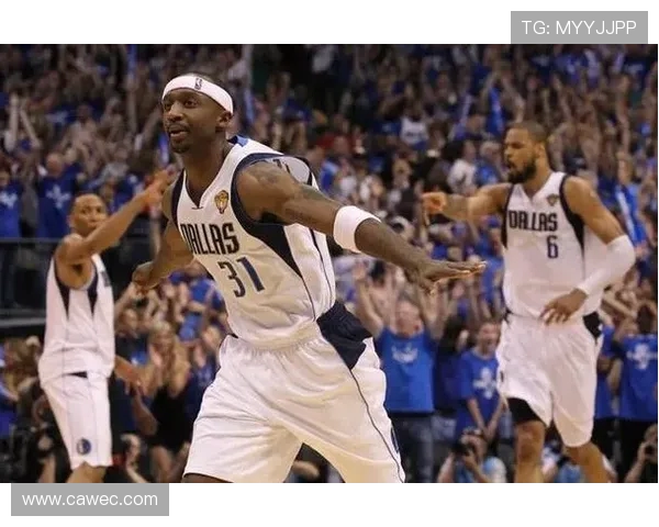 2011年季后赛小牛与雷霆第二场激战回顾与精彩瞬间解析 2011年季后赛小牛与雷霆第二场激战回顾与精彩瞬间解析