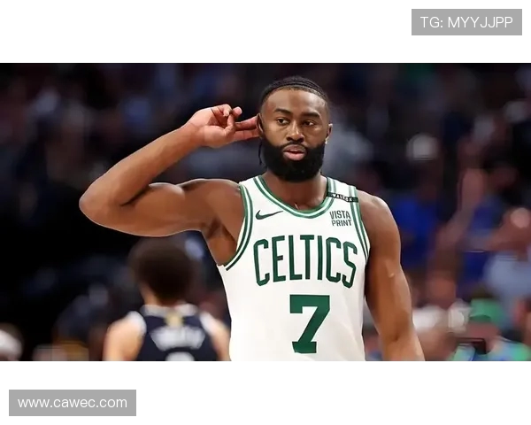 杰伦布朗的崛起之路：从新秀到NBA明星的成长历程与挑战