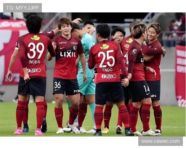 横滨队与大阪樱花队激战正酣精彩对决引发球迷热议