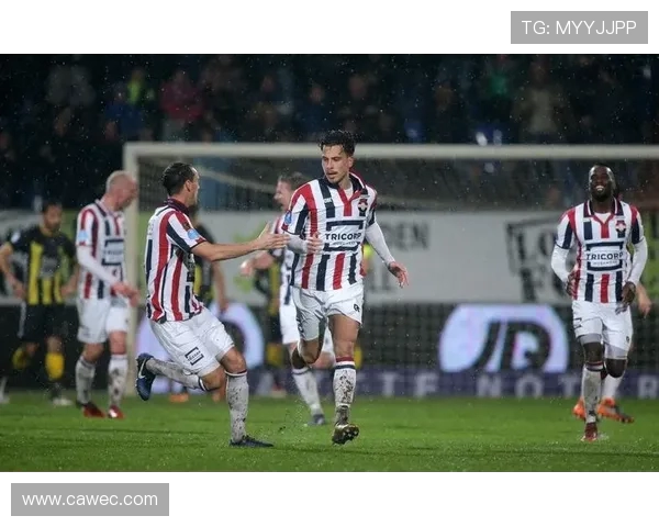 登博思与赫拉的巅峰对决谁将成为胜利者的传奇篇章