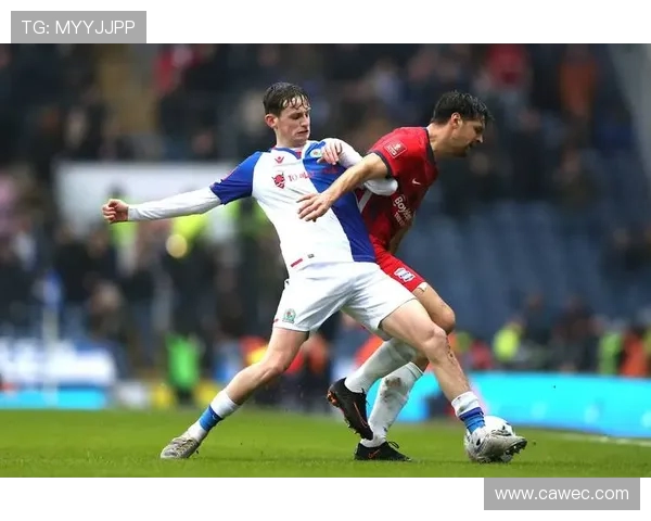 谢菲尔德联与诺丁的激烈对决展现英冠球队的拼搏精神与战术较量