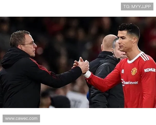 赫罗纳与巴塞罗那激战成和精彩比分揭晓引发球迷热议